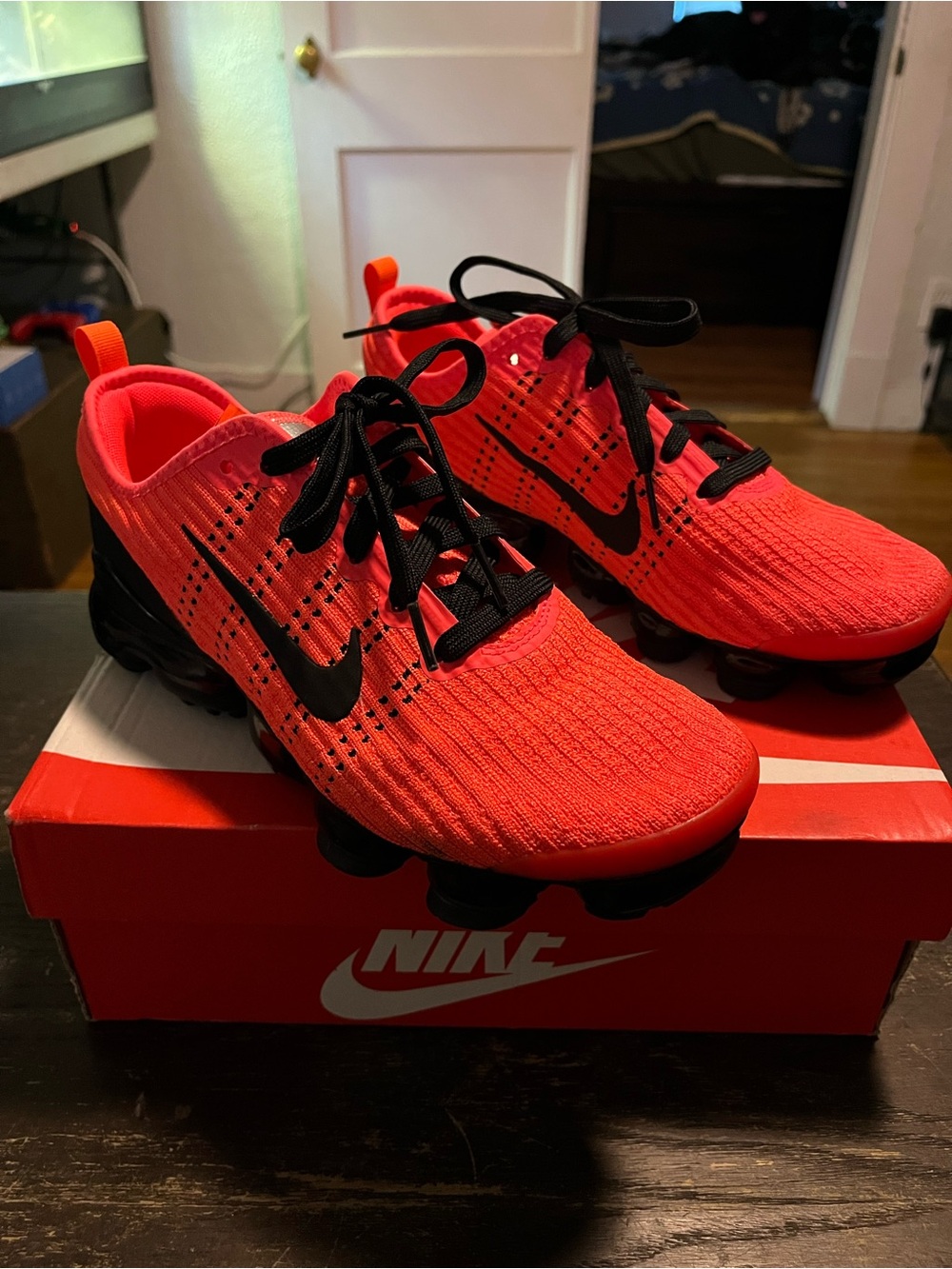 Nike VaporMax Knit Sneakers Size 7y which is size 7 men/8.5 woman’s.